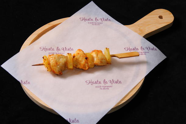 Шашлычки куриные с ананасом Шашлычки куриные с ананасом