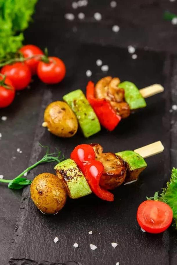 Шашлычок из овощей на гриле Шашлычок из овощей на гриле