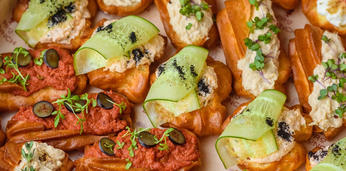 Доставка блюд и напитков на 6 персон