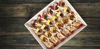 Доставка блюд и напитков на 40 персон, обед